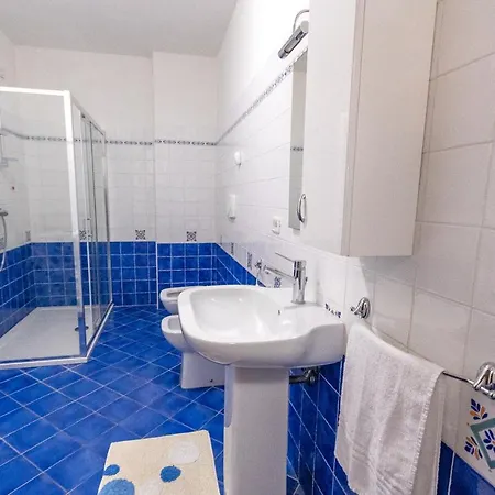 Palazzo Sayonara Lägenhet *