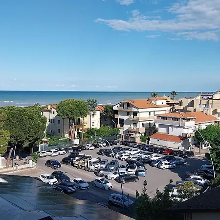 Palazzo Sayonara Lägenhet Tortoreto